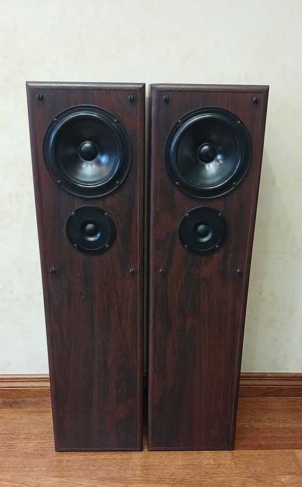 Акустика Revolver 250