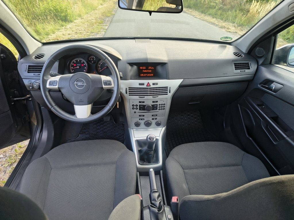 Opel Astra 1.4 Benzyna   Klima  Niemcy  Bez wkładu  2009