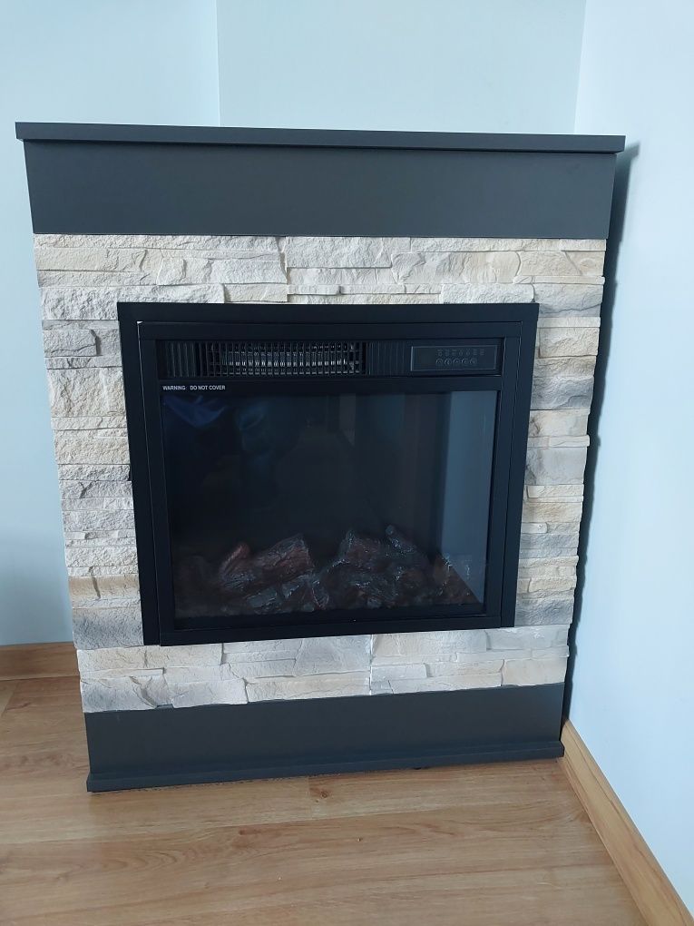Kominek elektryczny  led z możliwością grzania