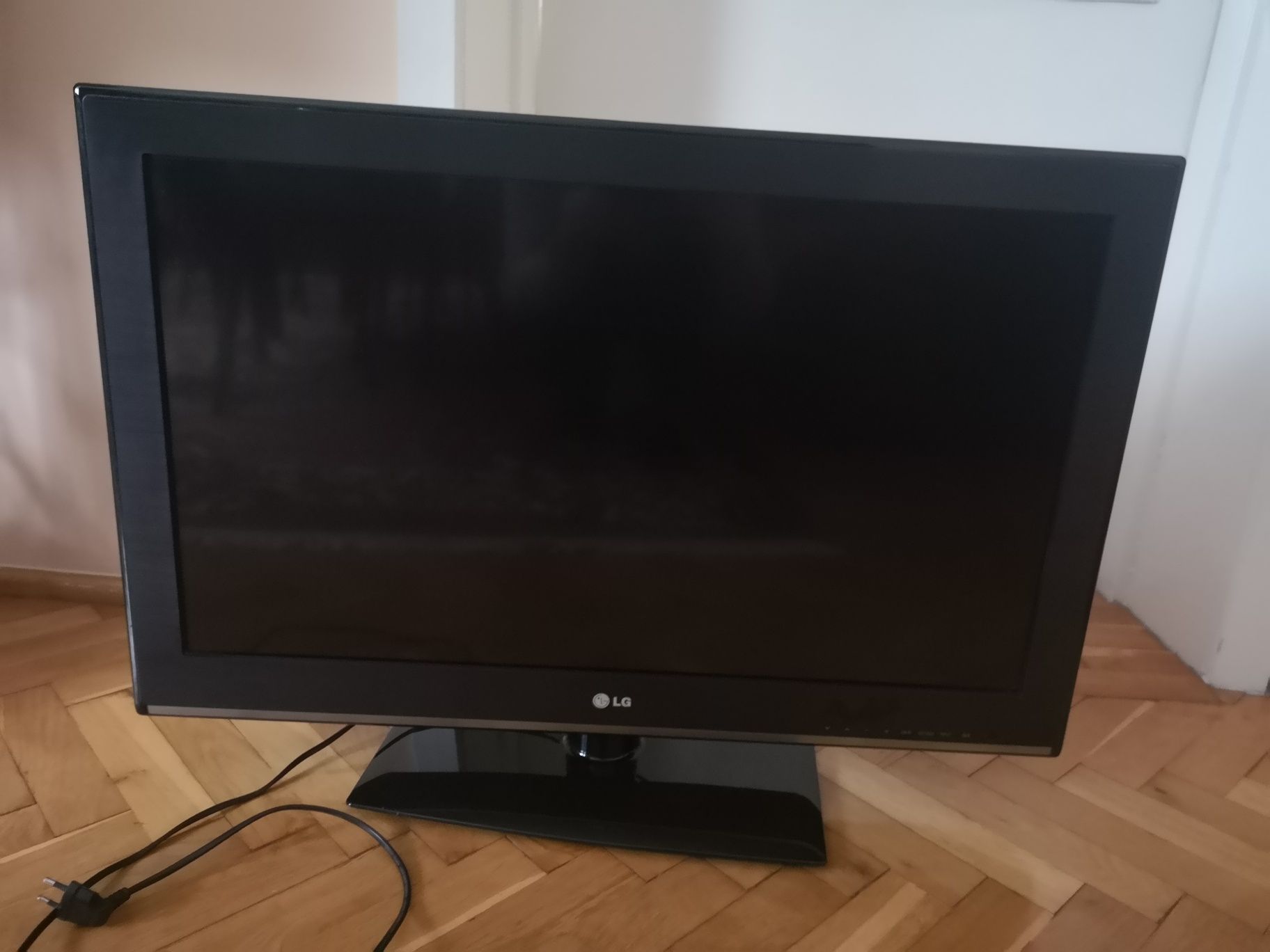 Telewizor LG 32CS460 Sprawny