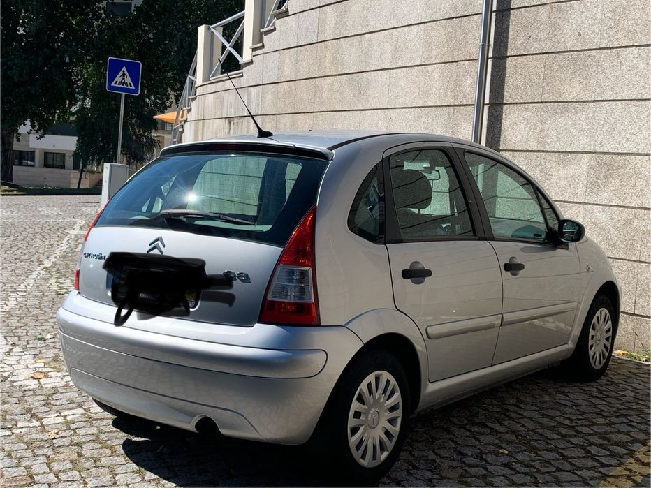 Carro usado muito estimado