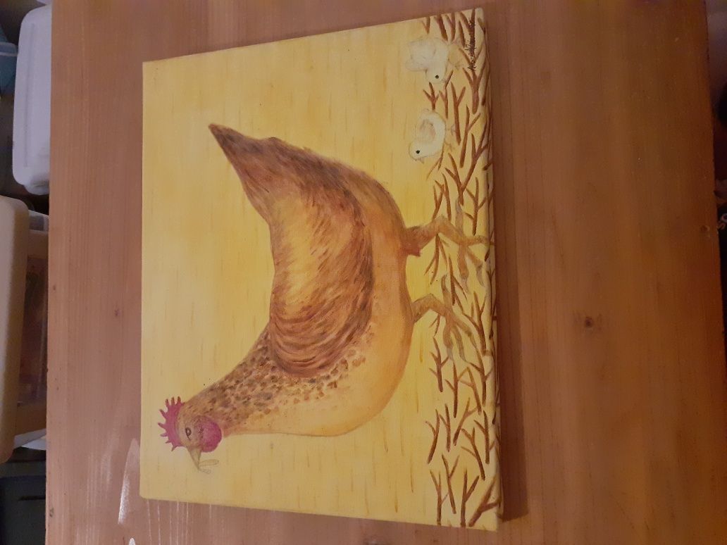 Tela pintada à mão.