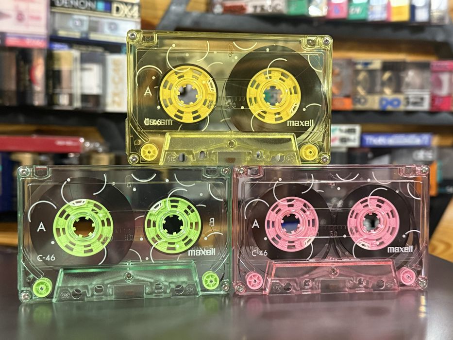 Продам аудио кассеты Maxell FRILL