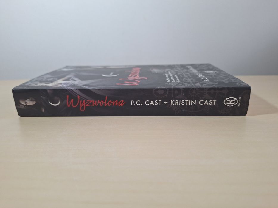 Cast Wyzwolona Dom nocy