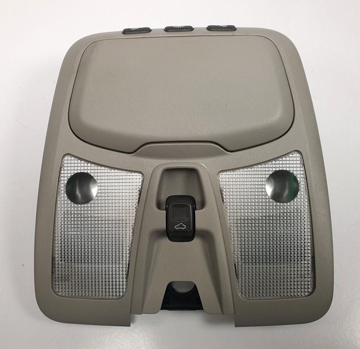 LAMPKA OŚWIETLENIE WNĘTRZA VOLVO XC90 8685433