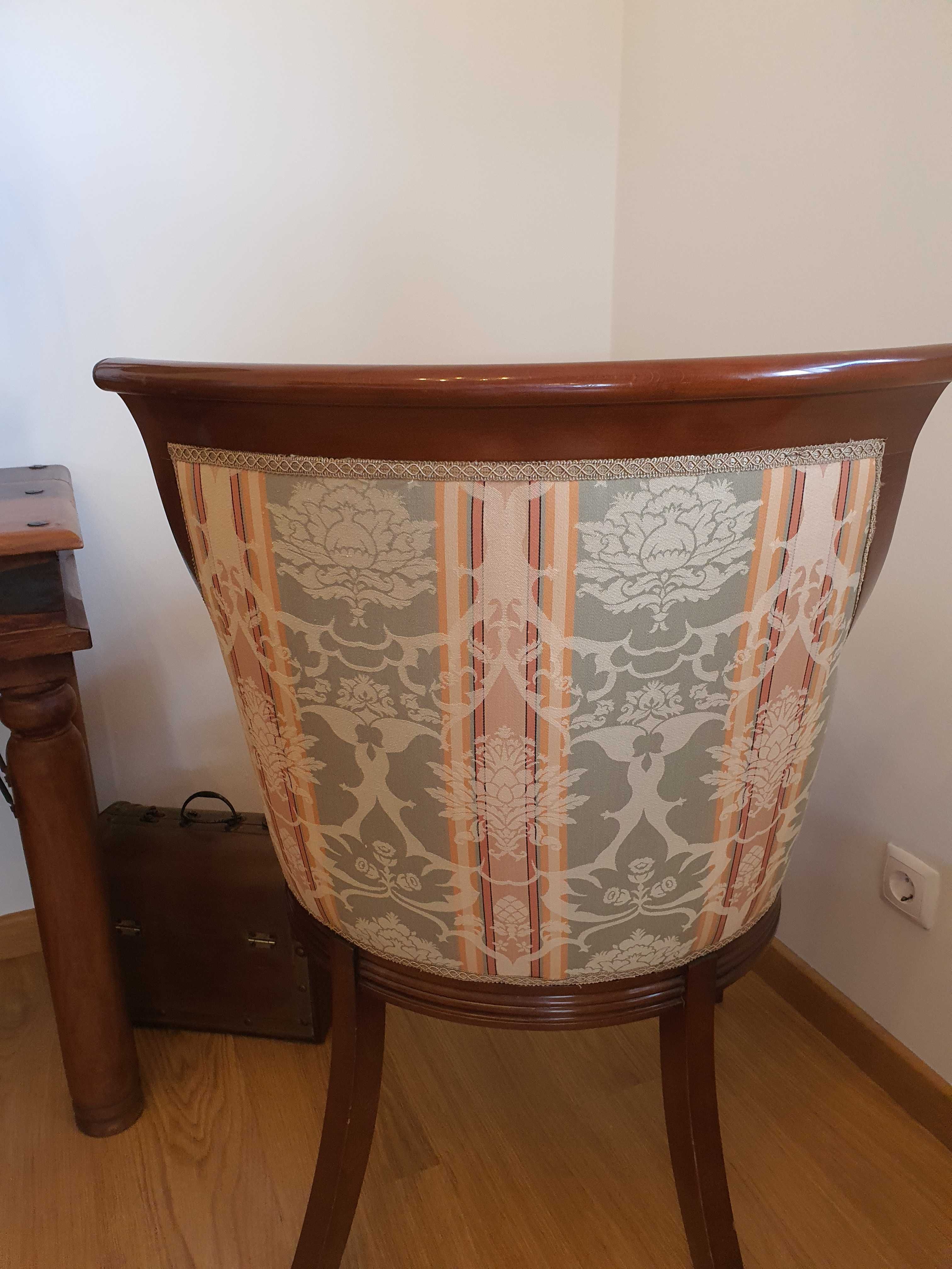 Cadeirão Bergere antigo