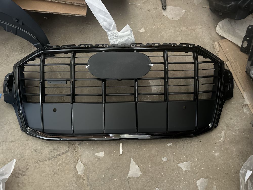 Бампер передній Audi Q7 2021+ 4M