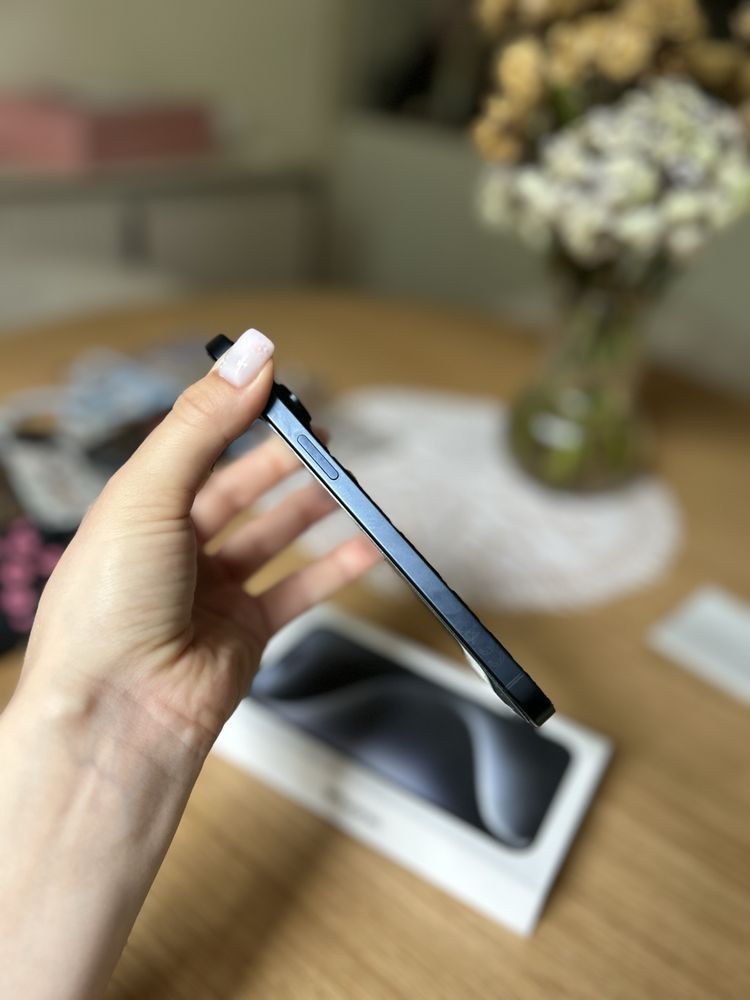 Iphone 15 pro max 256 GB na gwarancji