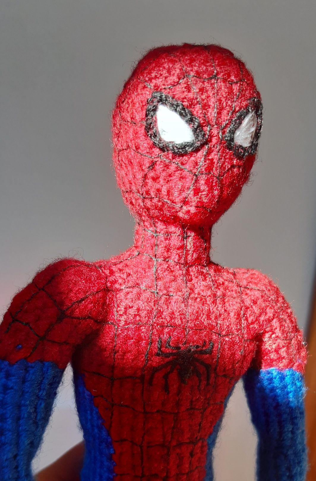 Amigurumi homem-aranha croche boneco (spiderman)