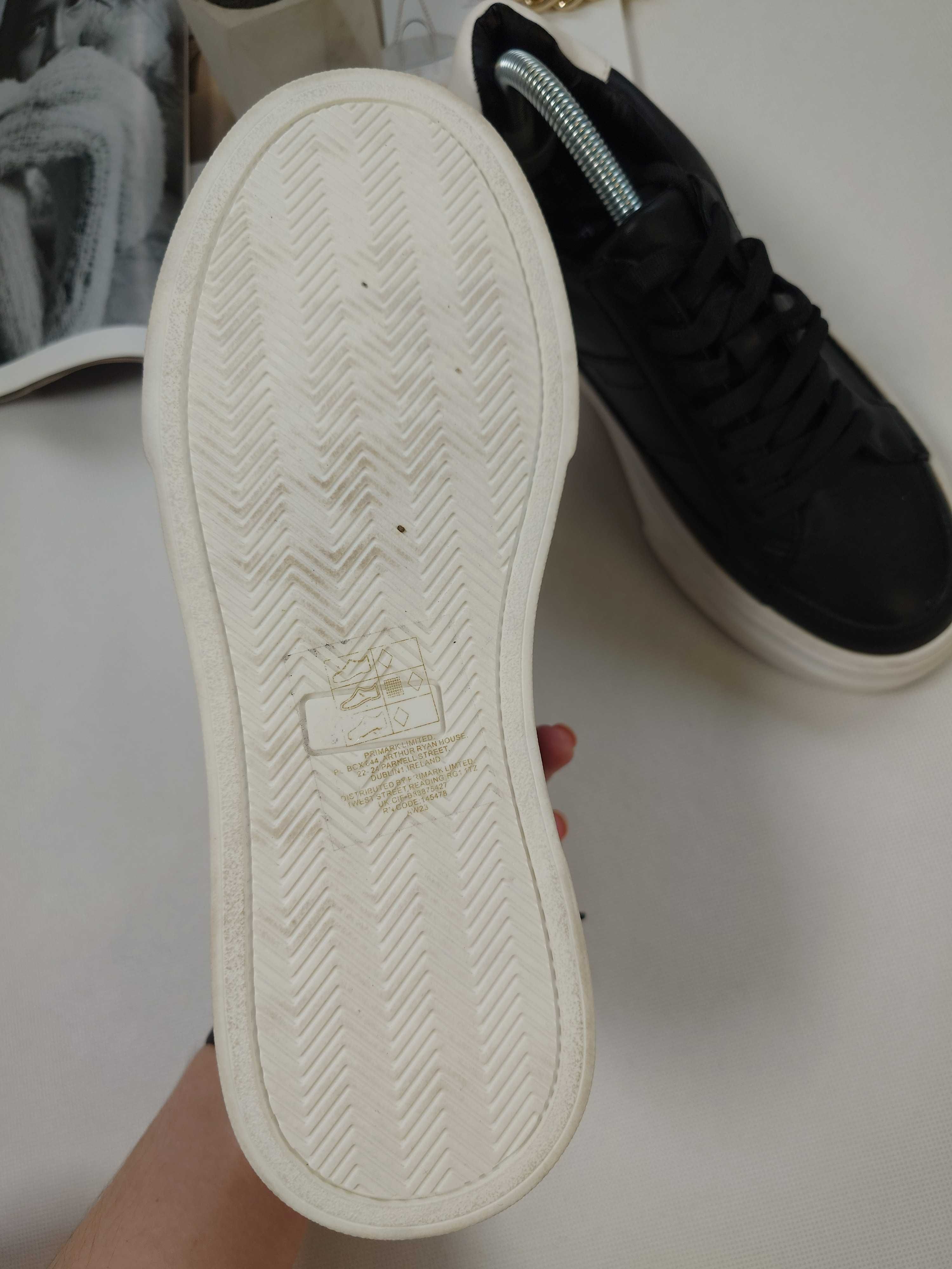 Czarne buty z eko-skóry Primark 40