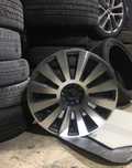 Uma jante 19 de Audi A5/A6/A8