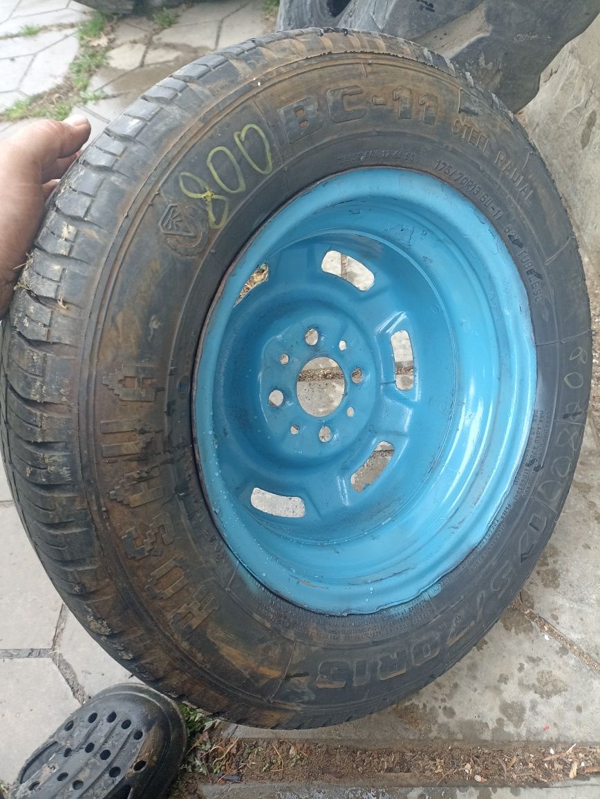 Шина і диски ВАЗ 2109 Жигулі 175/70/R13 диски нові
