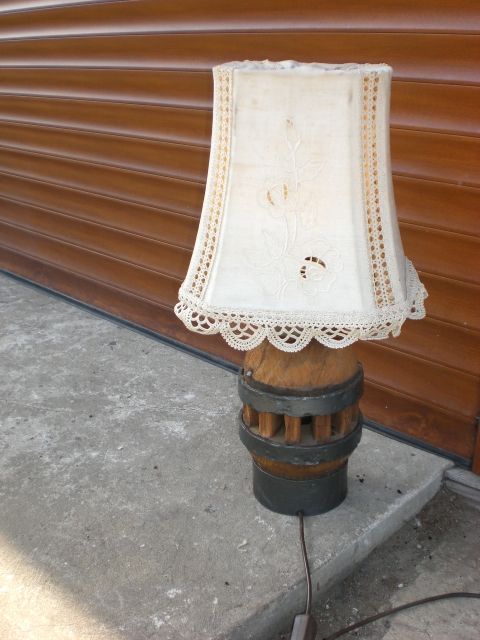 lampa drewniana antyk retro lampa z piasty koła , z niemiec vintage