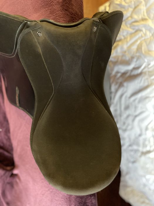 Siodło thorowgood 17 cali, rozstaw 30