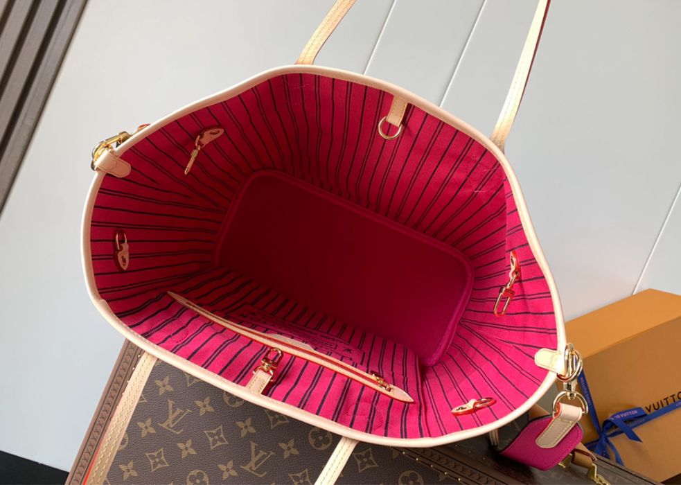 Сумка шопер Louis Vuitton