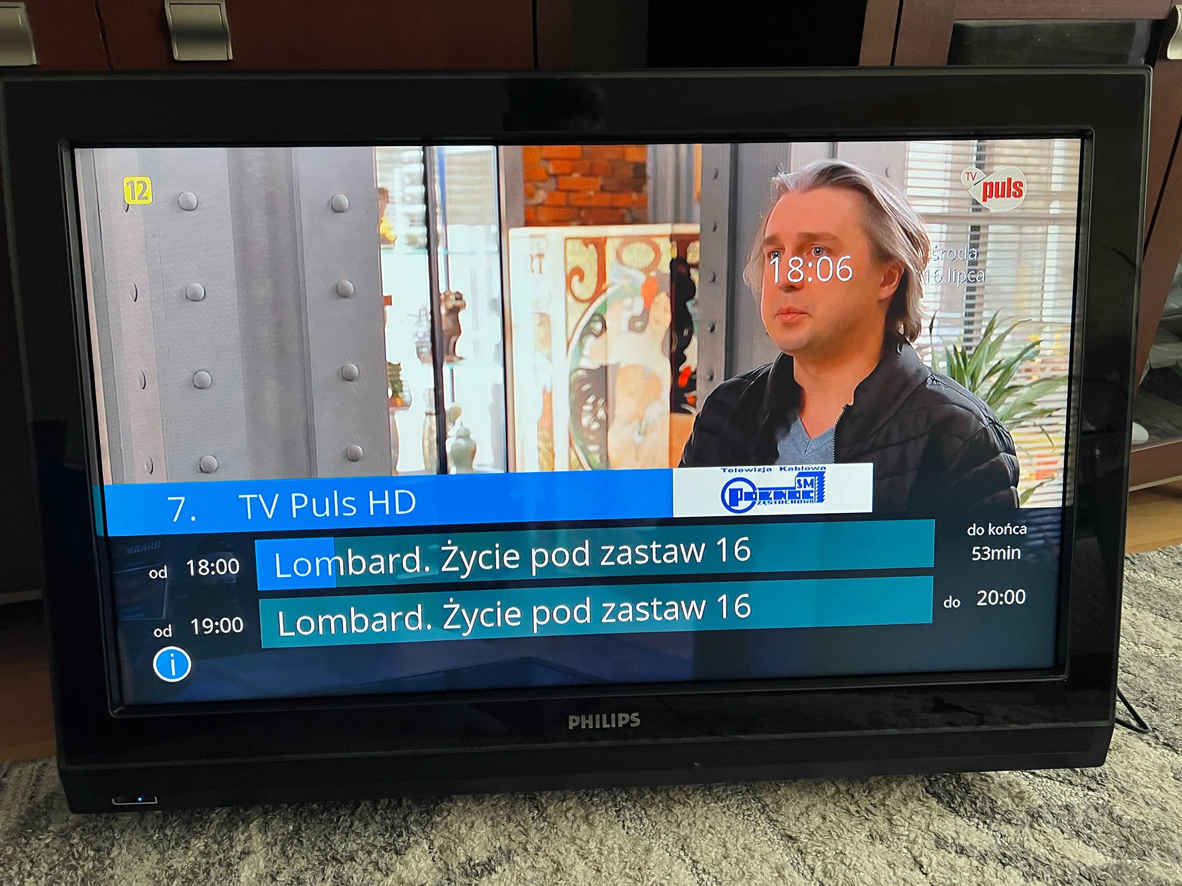 Telewizor Philips 37PFL7662D/12 w dobrym stanie, kompletne wyposażenie
