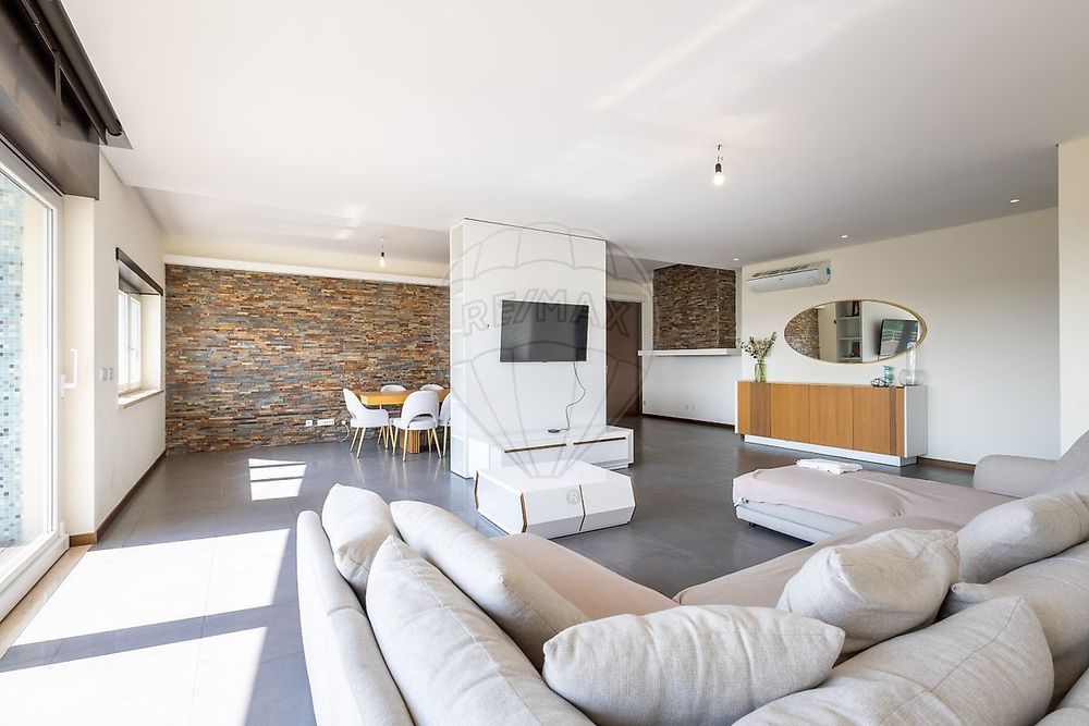 Apartamento T5 para venda