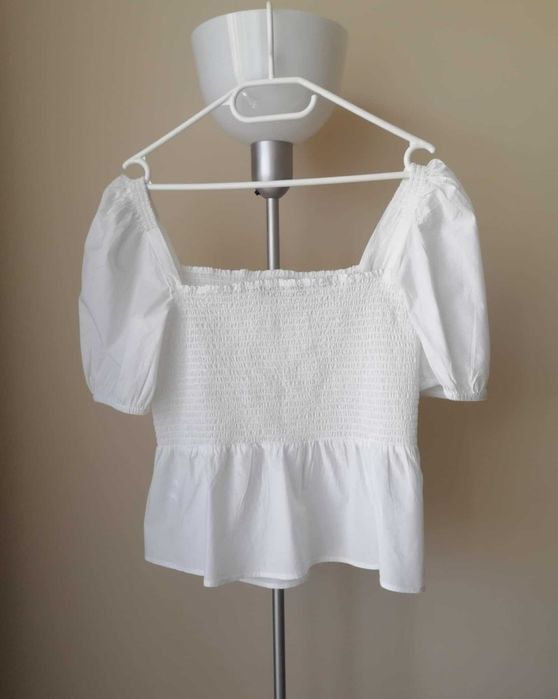 hiszpanka bluzka crop top peplum old money baskinka french connection