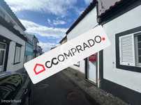Moradia com 2 Quartos - São Pedro - Ponta Delgada