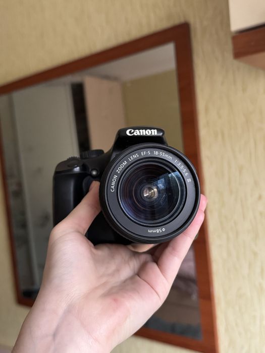 Canon EOS 1110D камера