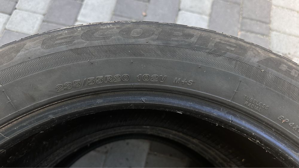 Bridgestone 235/55R20