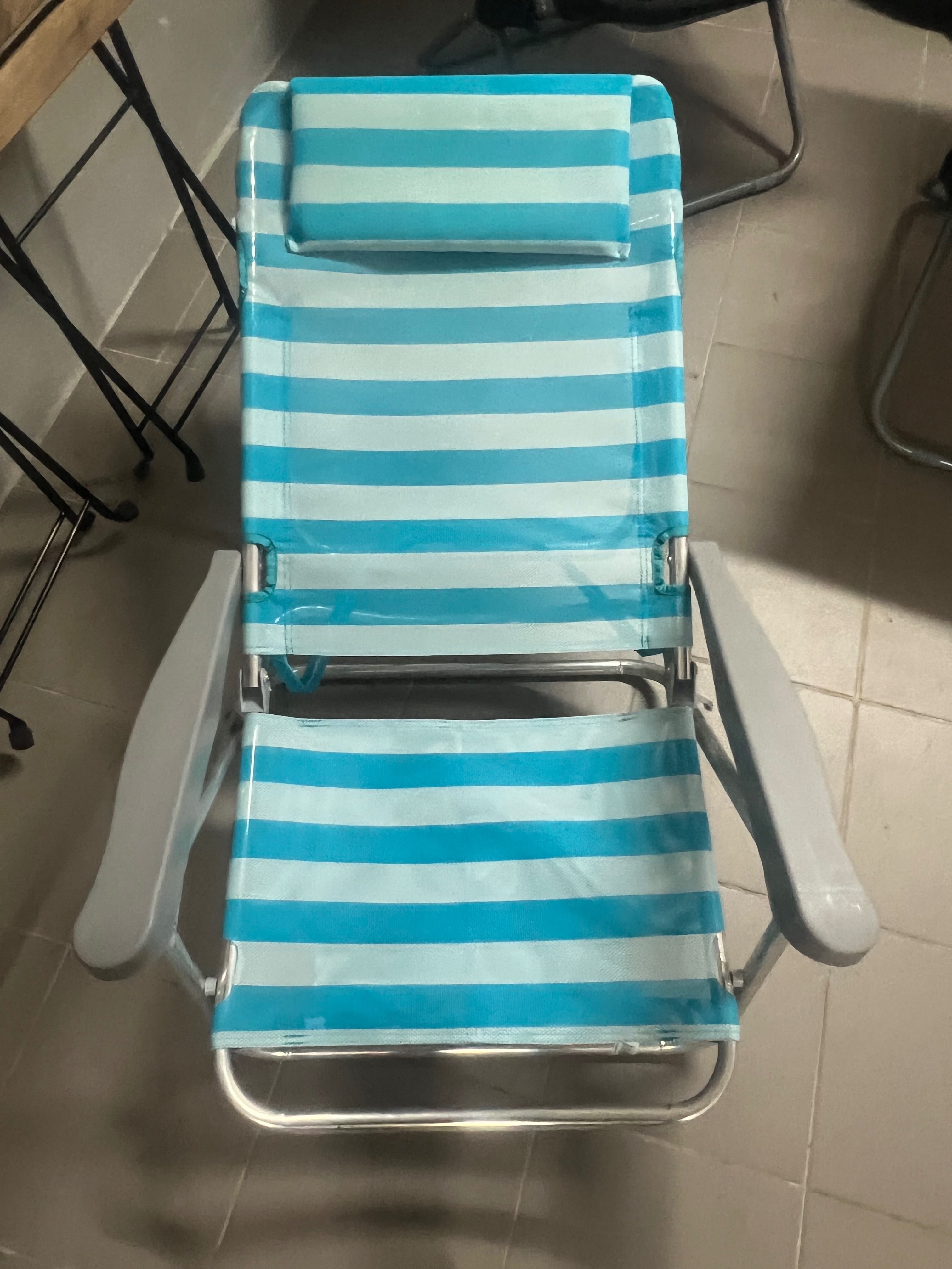 Conjunto mesa Bistrô Ikea e outras cadeiras