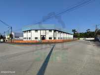Armazém Industrial Totalmente Equipado Na Batalha