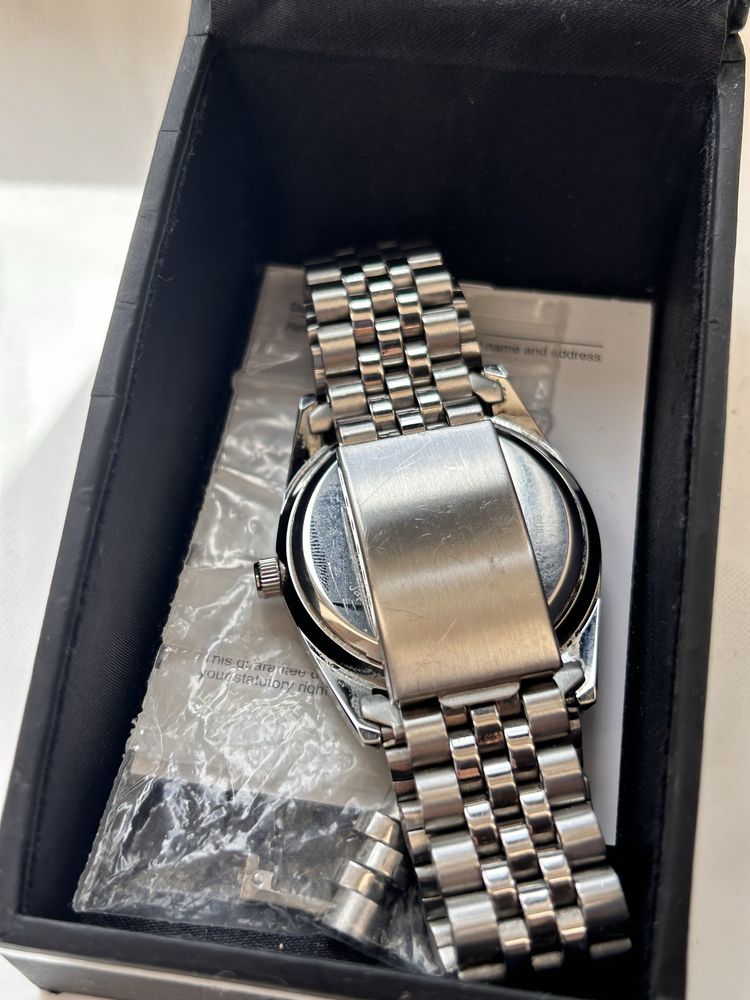 Годинник Sekonda
