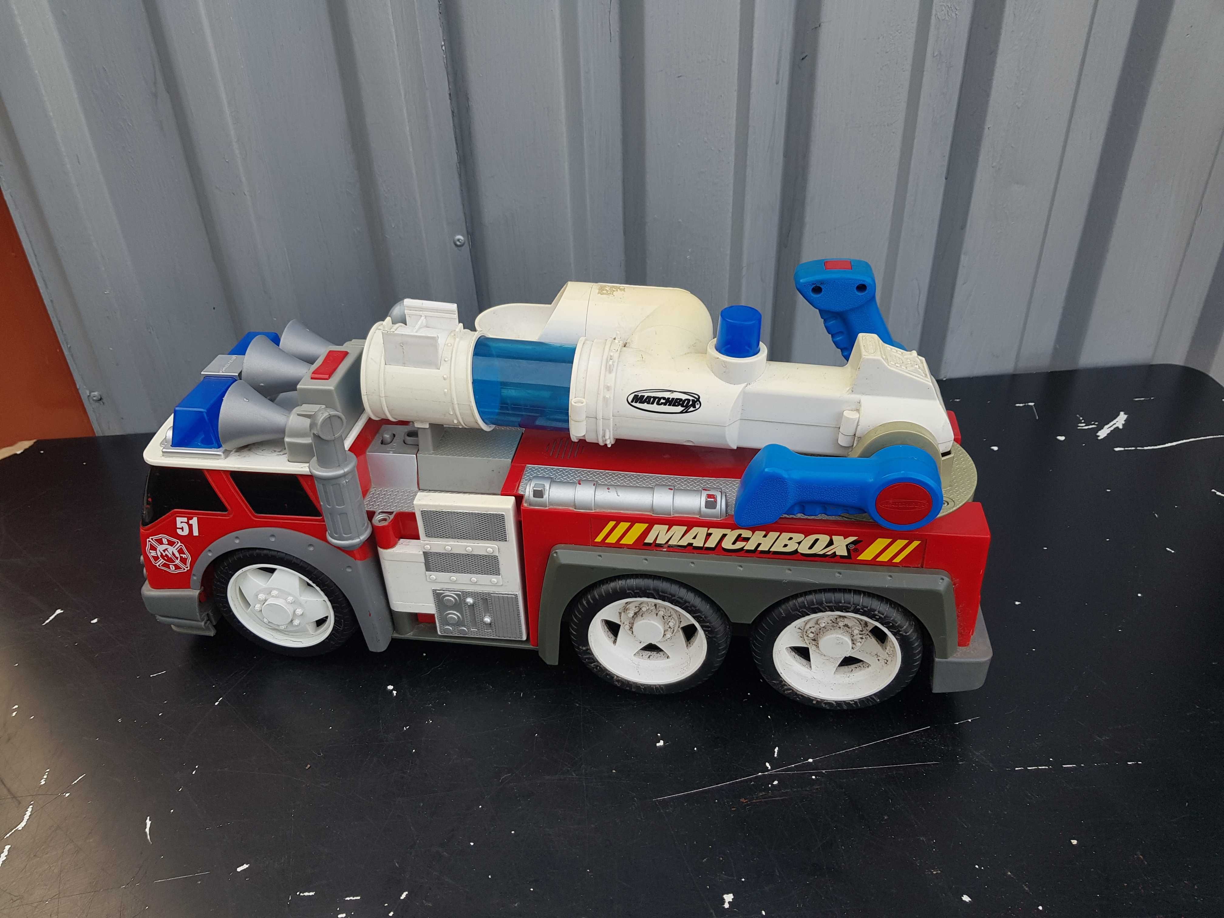 Wóz strażacki Matchbox Mattel duży unikat