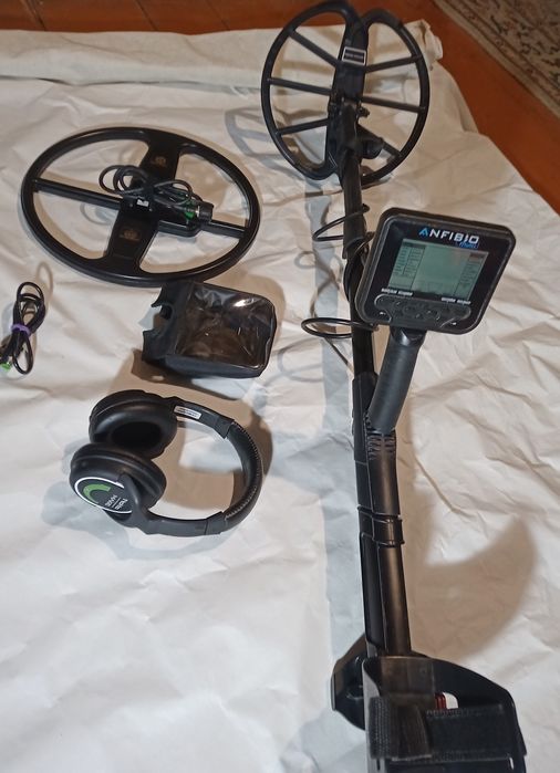 Продам металошукач нокта амфібія multi