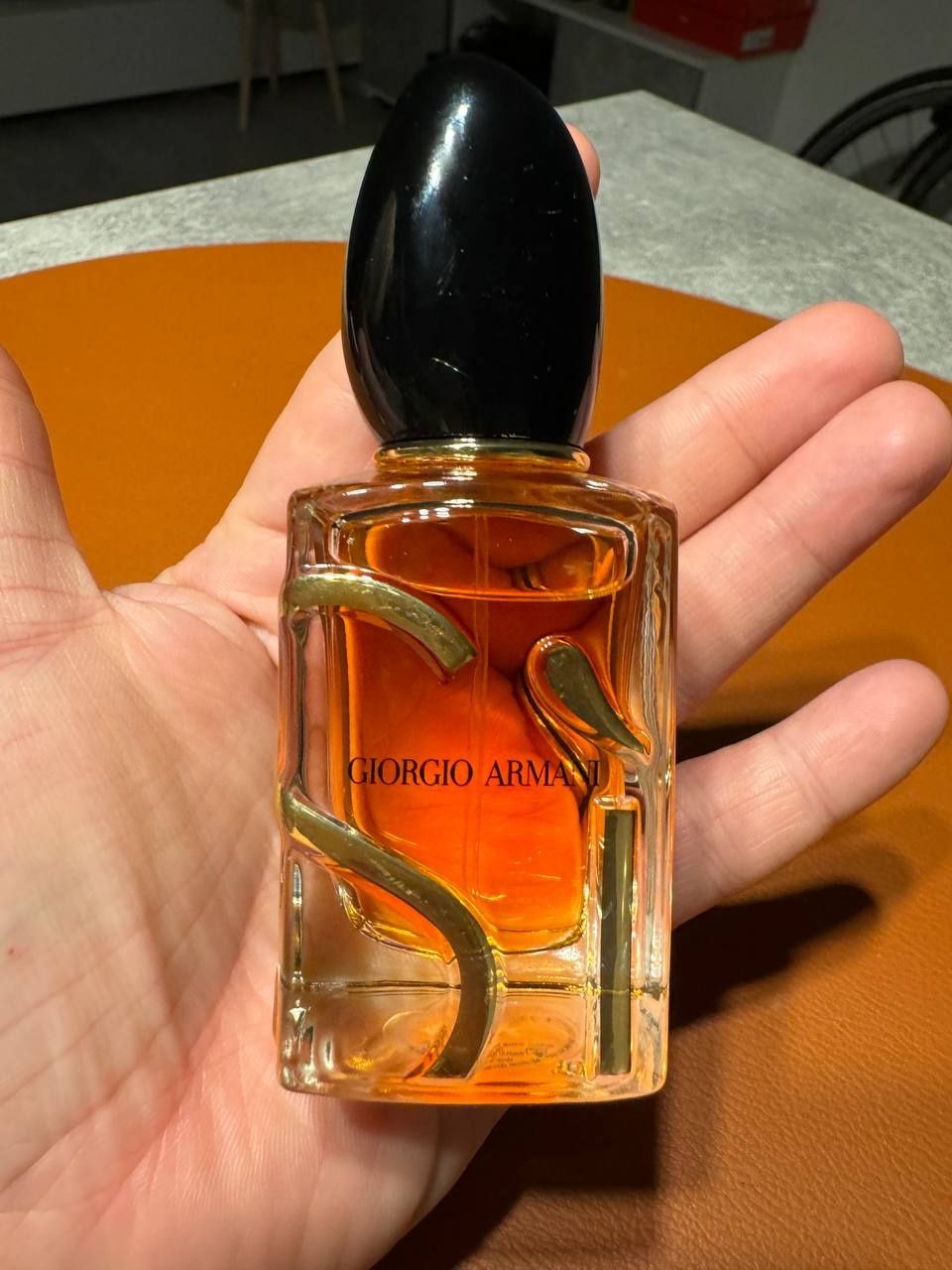 Si Eau de Parfum Intense Giorgio Armani
парфюмированая вода 30 мл