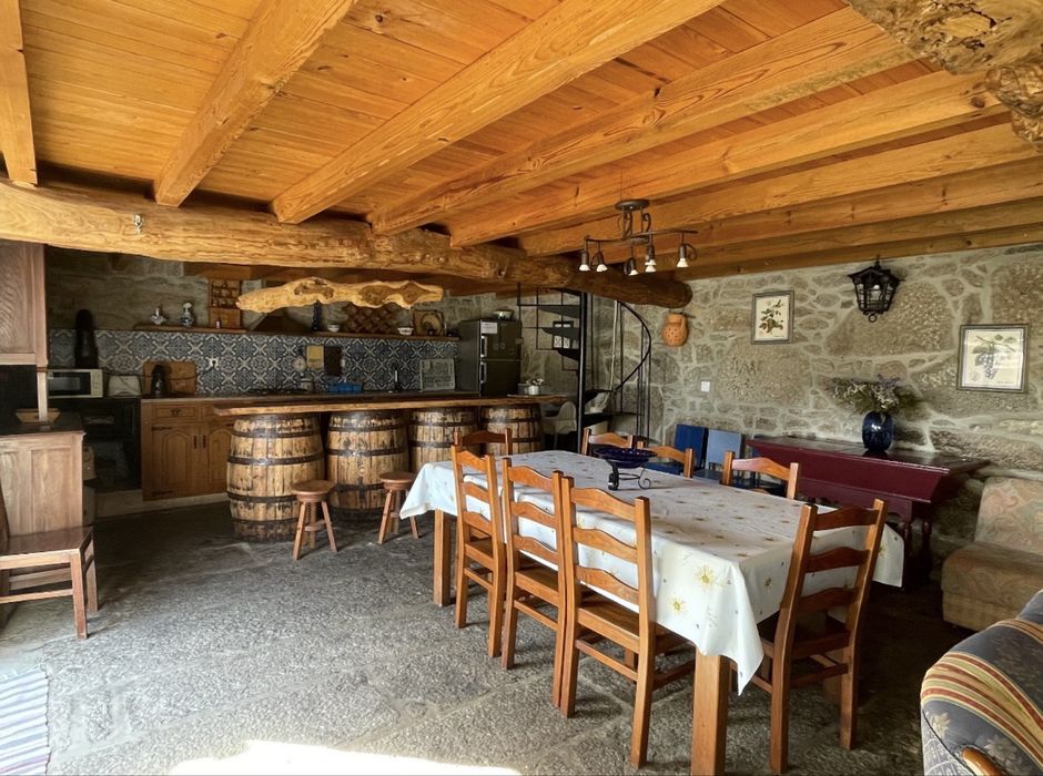 Casa rustica em ambiente natural