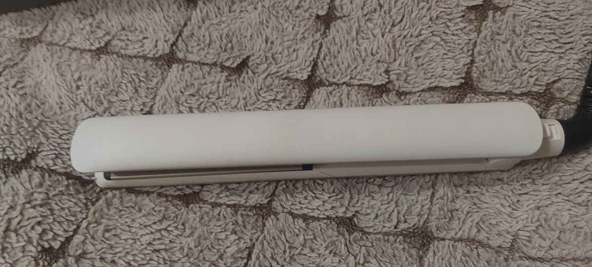 Prostownica Remington hydra luxe