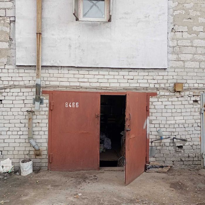 Гараж кирпичный с ямой