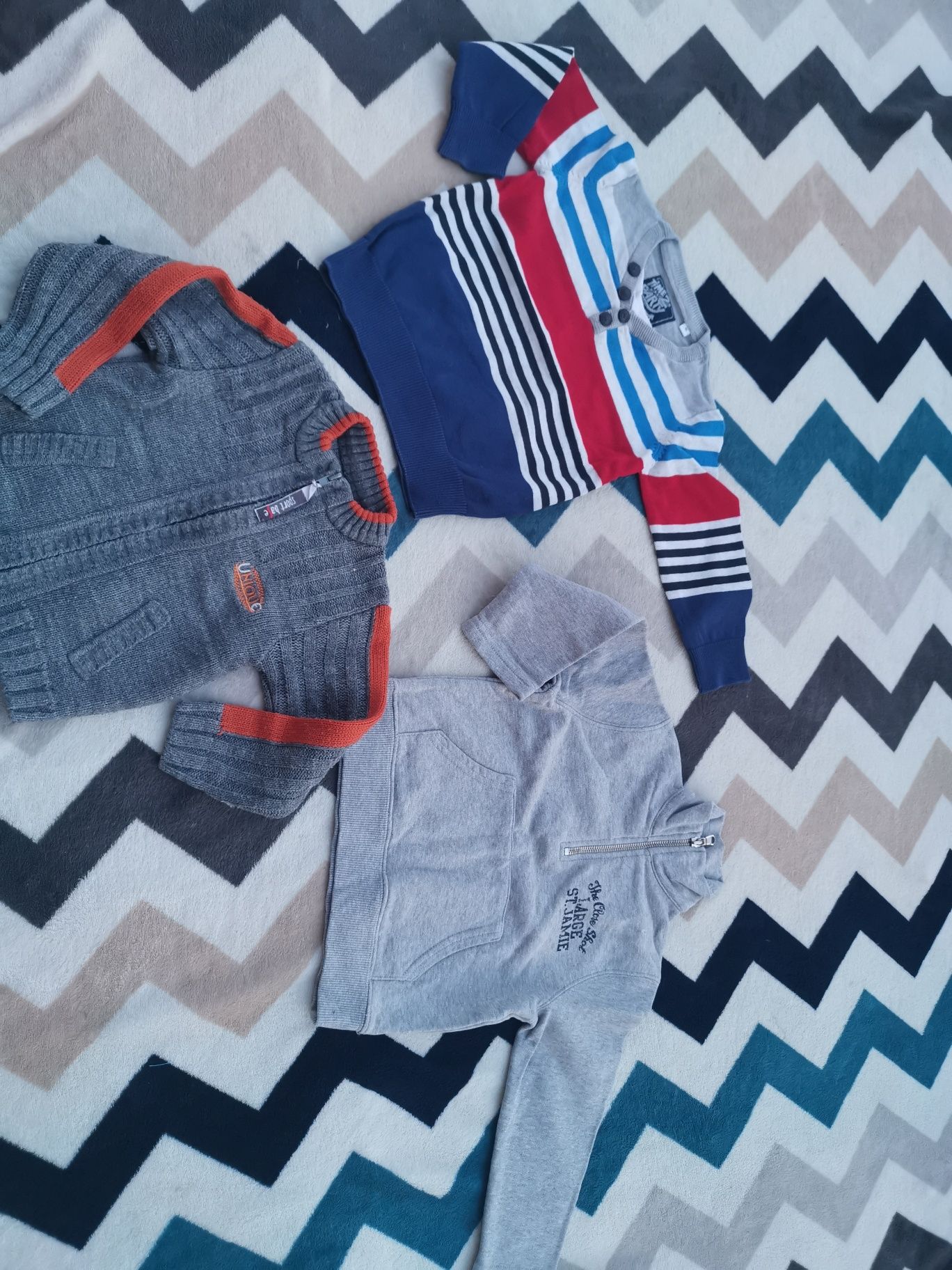 Zestaw komplet bluza, sweter c&a benetton rozm 92 - 98
