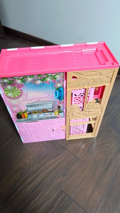 Rozkładany domek Barbie