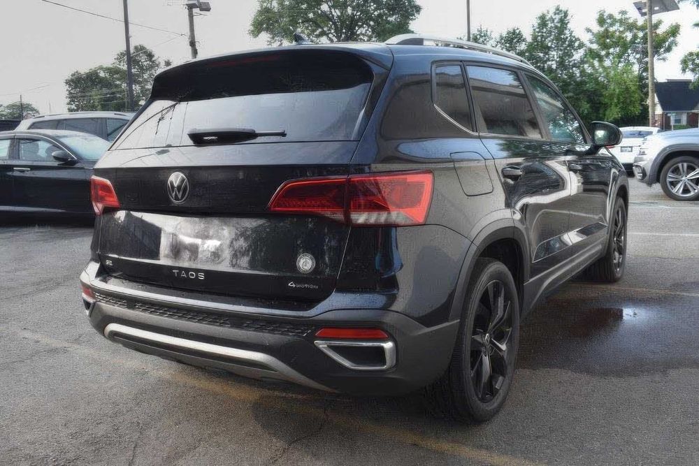 Volkswagen Taos SE 4Motion      2022