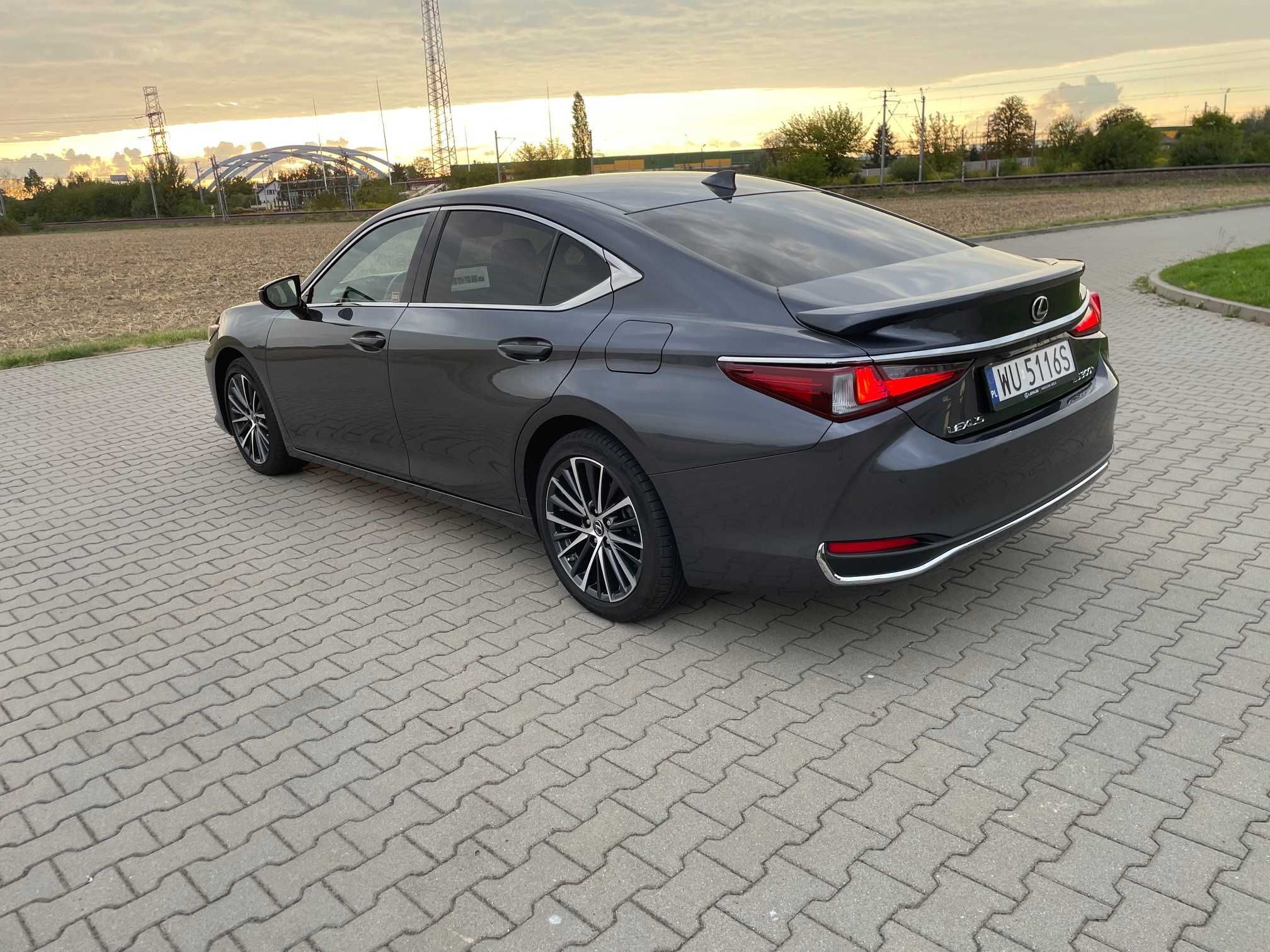 Cesja LEASINGU bez odstępnego =Lexus ES300= nowe OC/AC do 08/2026