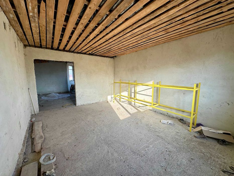 Продається будинок у с.Попелі біля м.Борислав