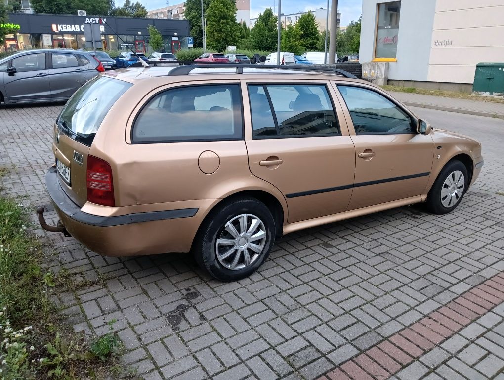 Skoda octavia 1.6 kombi hak