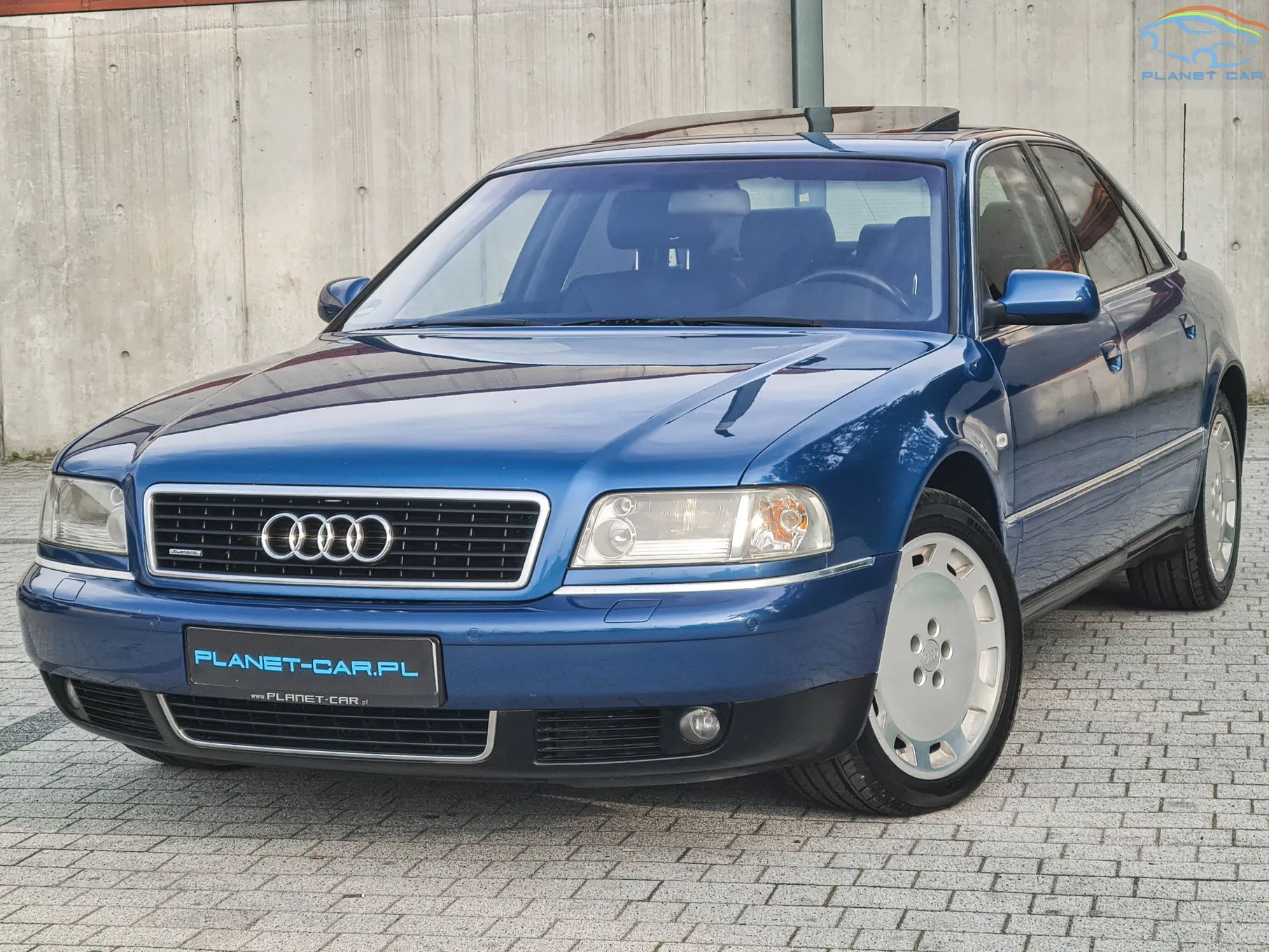 Audi A8 2000 Audi A8 D2 Sedan V8 3.3 TDI 225KM Quattro
