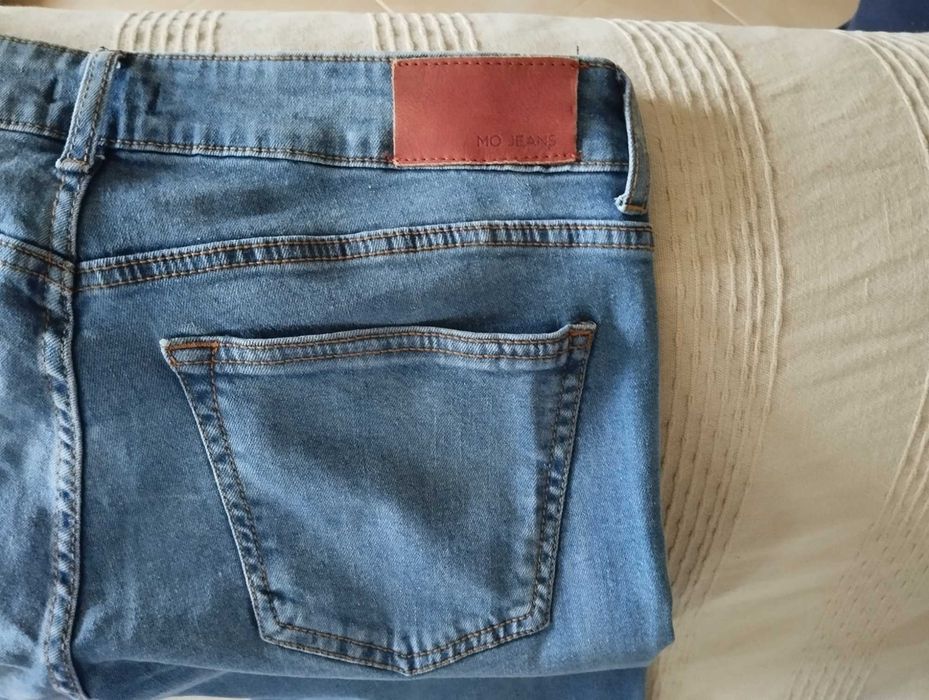 Calças de ganga elásticas núm. 40