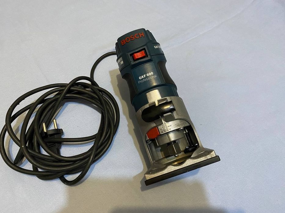 Фрезер кромочный Bosch GKF 600 Professional