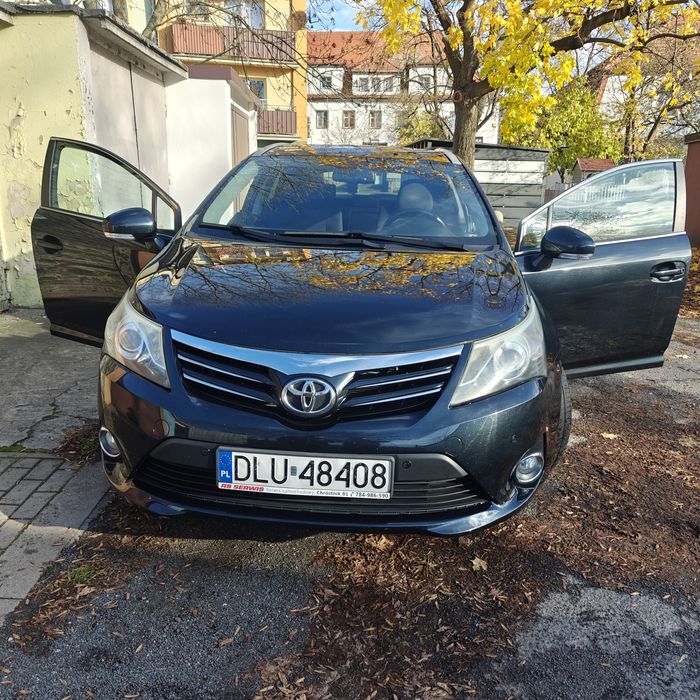 Toyota Avensis polecam