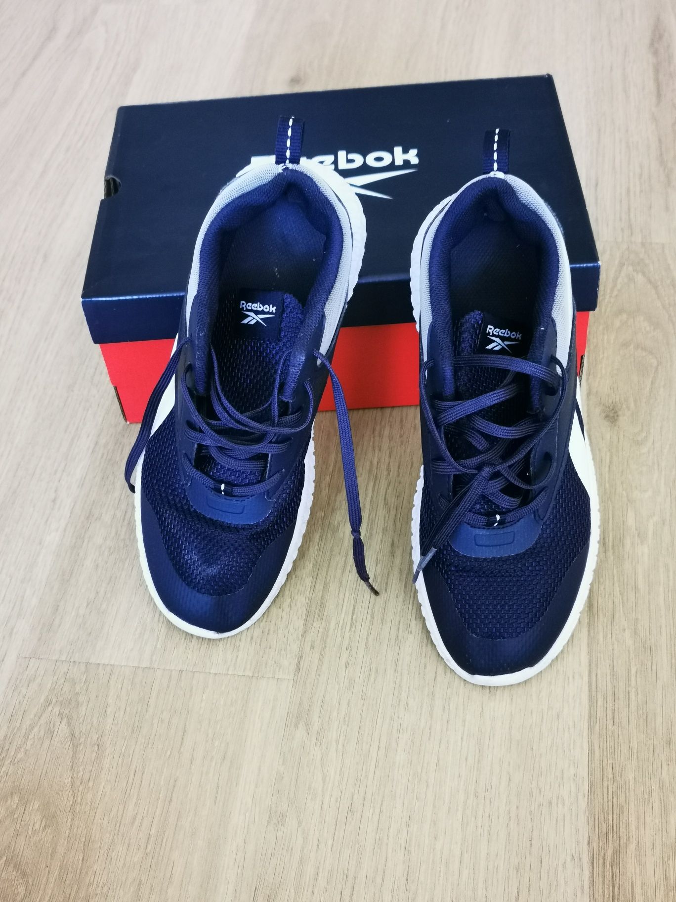 Buty reebok chłopięce rozmiar 38 Eu
