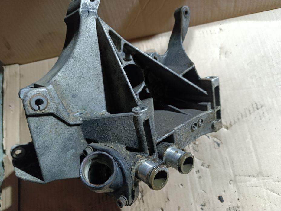 Króciec łapa mocowanie silnika volkswagen passat B5 audi a4 b5 1,9 tdi