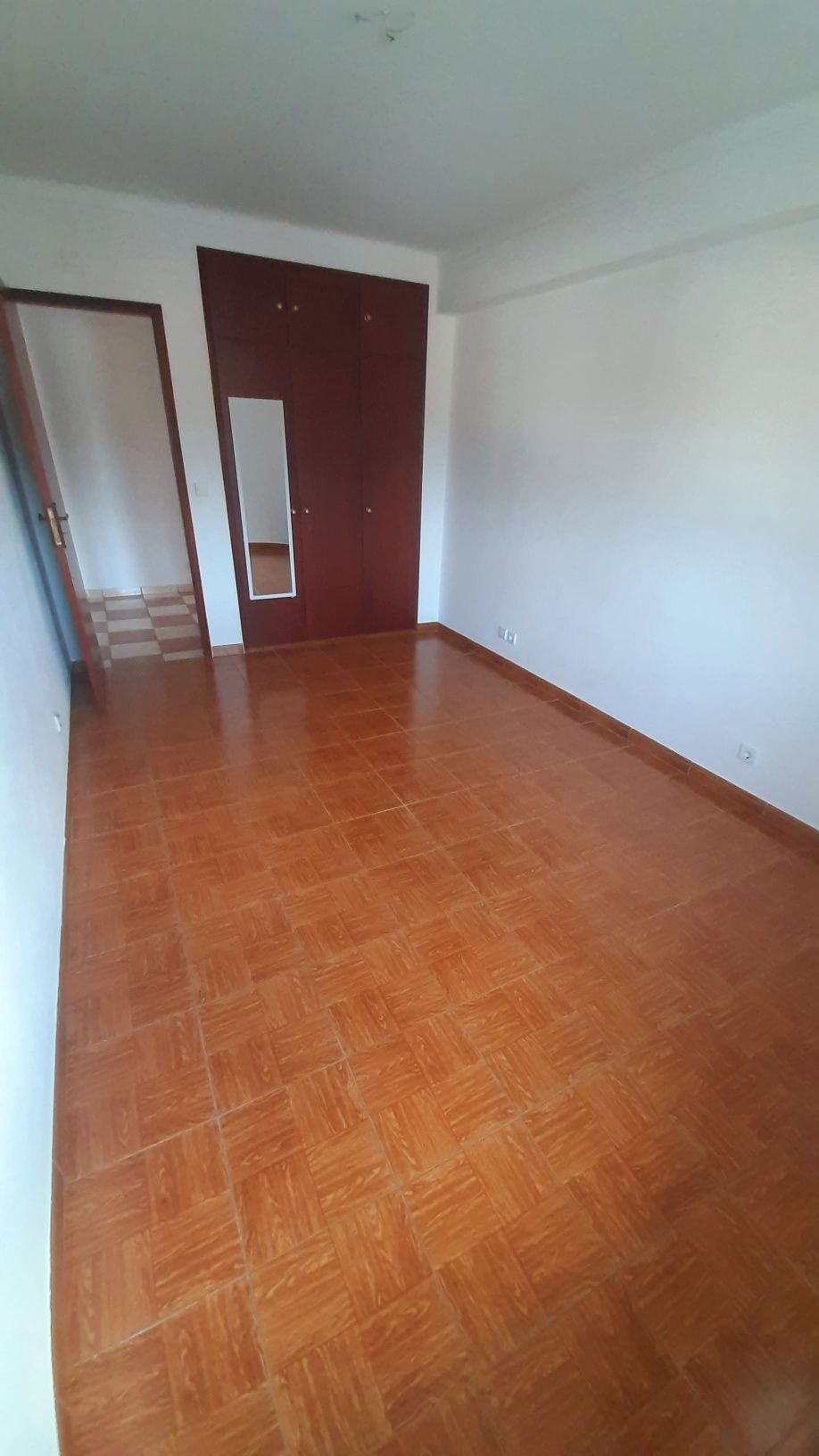 Apartamento T2, Covão do Coelho, Minde