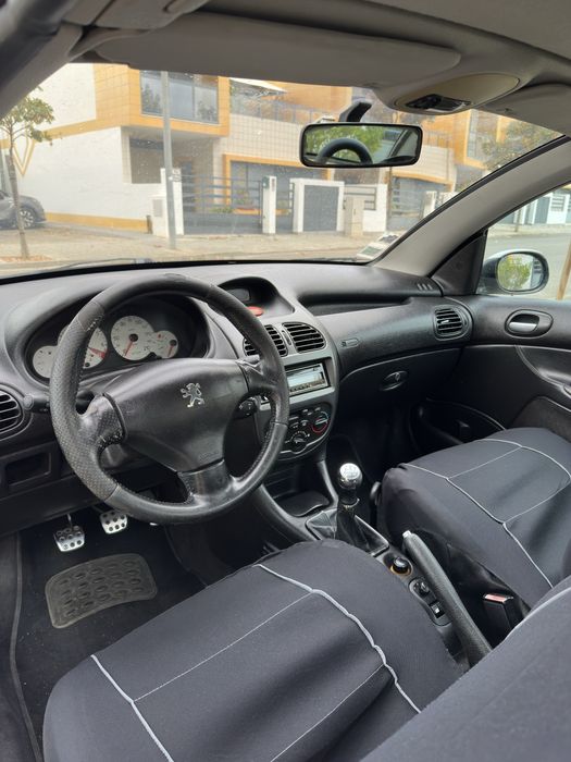 Peugeot 206c bom estado