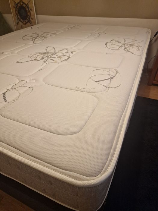 Colchão de casal (200x160)