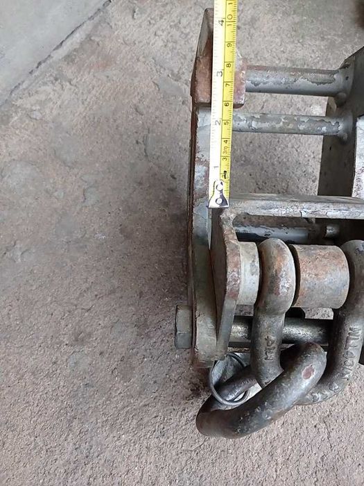 Sprzedam uchwyt do szalunków